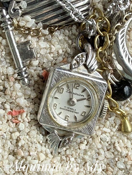 Alquimia Jewelry - Fall essentials + Black paisley bandanna charms necklace